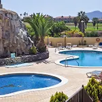Relax Sunny Golf